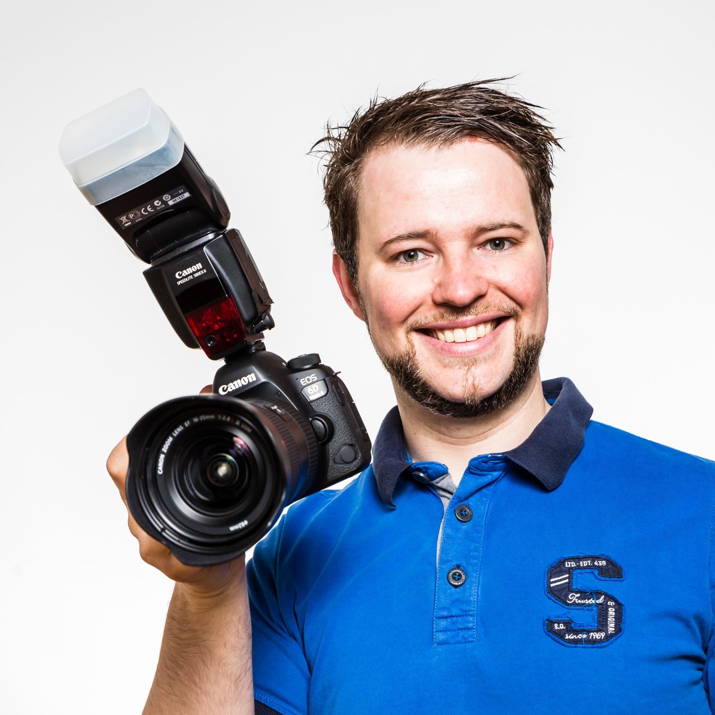 Bernhard Aichner portrait